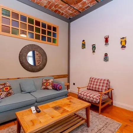 Apartment High Ceiliing And Stylish Flat